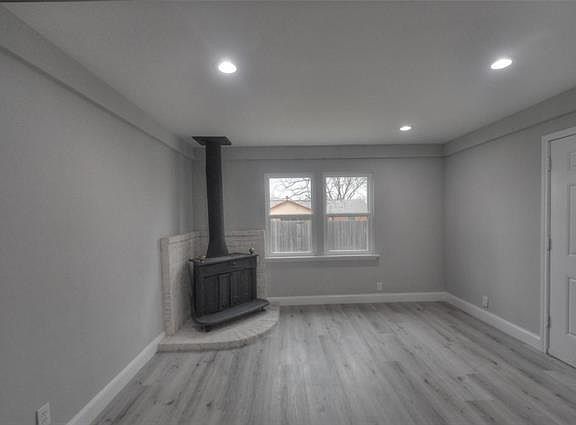 5th image of 1520 Sherrye Dr