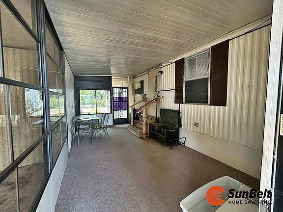 5th image of 5431 NE 35th St #224