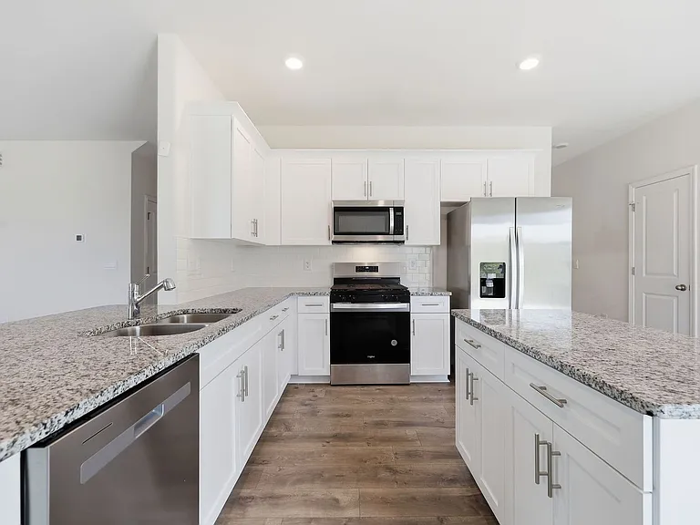 413 Tucana St — Photo 24