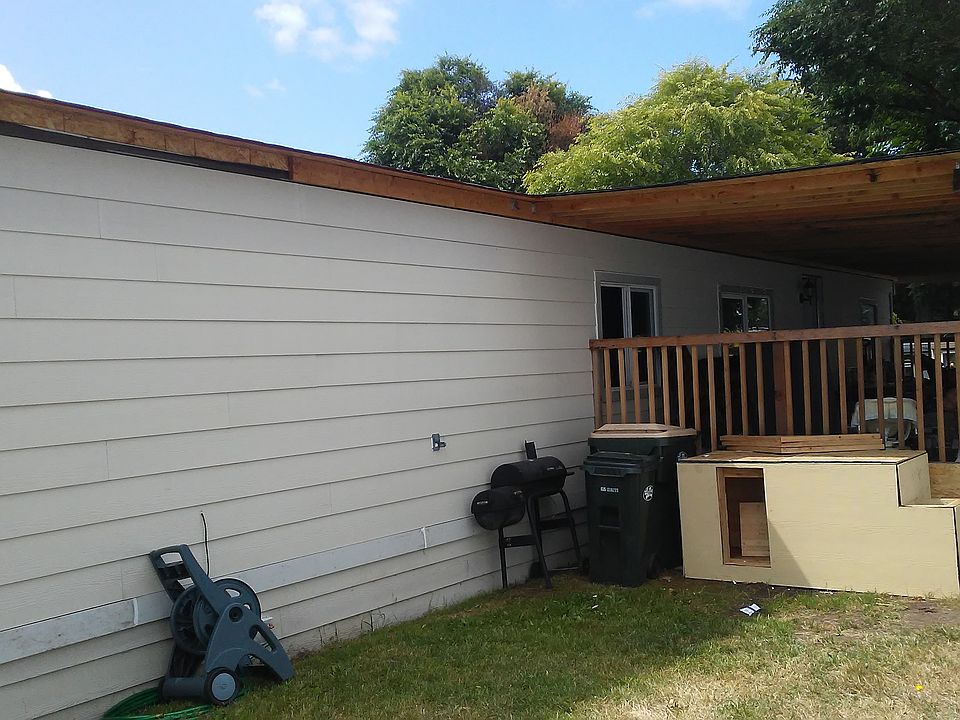 2nd image of 8510 Martin Way NE #8