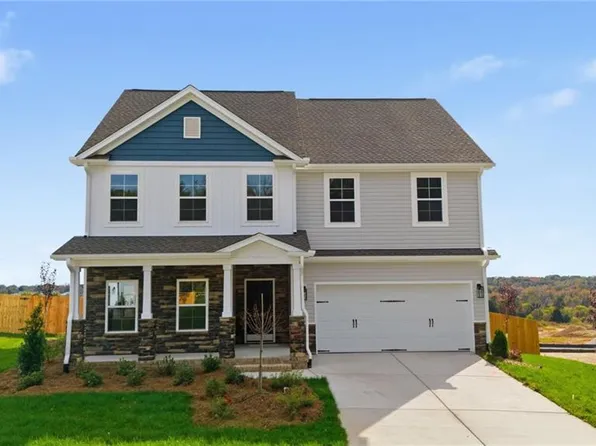 2969 Flat Rock Dr, Winston Salem, NC 27127