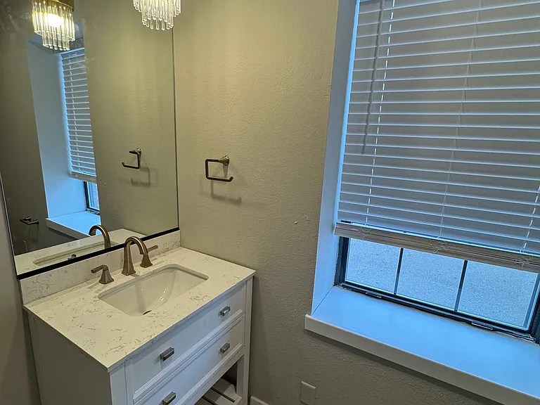 1018 Missouri Ave #4 — Photo 6