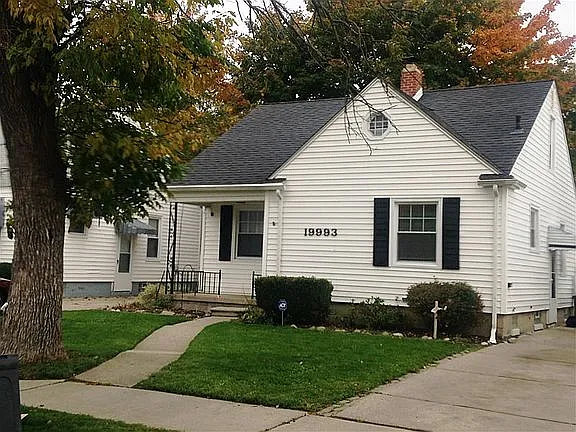 19993 Washtenaw — Photo 2