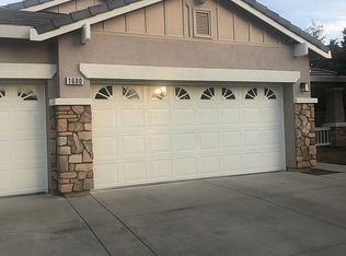 1600 N Vickie St, Visalia, CA