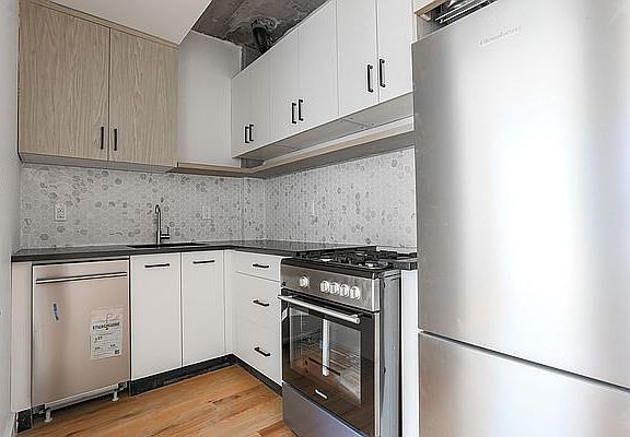 5th image of 662 E New York Ave #2H