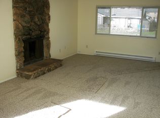 565 Ransom Ave, Brookings, OR 97415