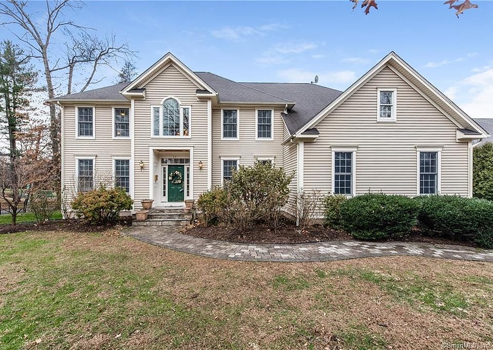 1st image of 961 Prospect Ave