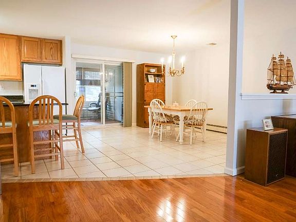 2nd image of 259 Tamerisk Ln