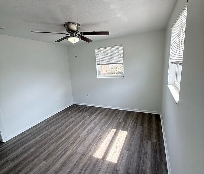 5020 Vickers Dr — Photo 25