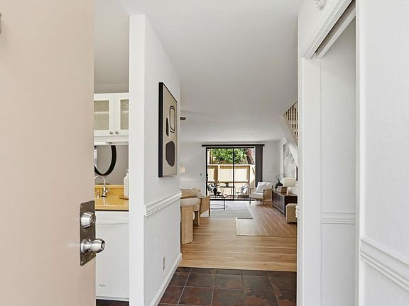 4th image of 3007 Kaiser Dr Unit F