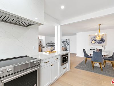 930 3rd St APT 206, Santa Monica, CA, 90403