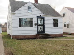 15500 Fernway Dr, Maple Heights, OH 44137