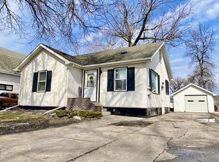 1714 5th Ave N, Grand Forks, ND 58203