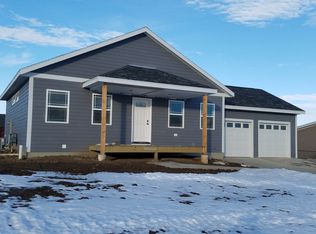 719 Zenith St, Belle Fourche, SD 57717
