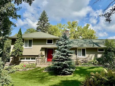 18 Loring Rd, Hopkins, MN, 55305