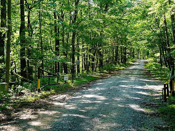4th image of 671 Ramey Orchard Rd