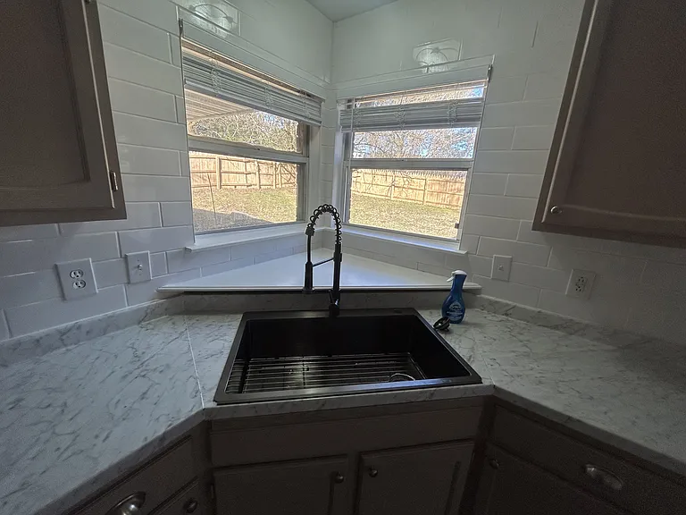 533 Woodland Hills Dr — Photo 17