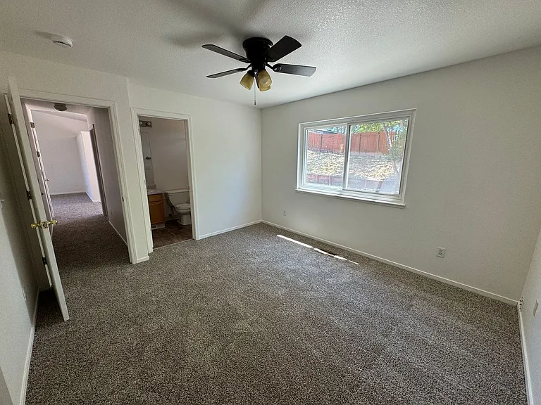 5726 Dewberry Ct — Photo 9