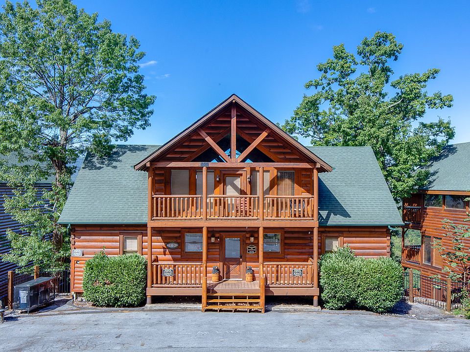 946 Black Bear Cub Way, Sevierville, TN 37862 | Zillow