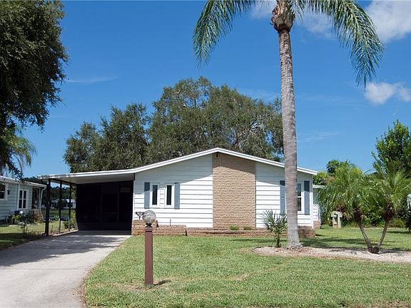 2nd image of 748 Tangerine Woods Blvd