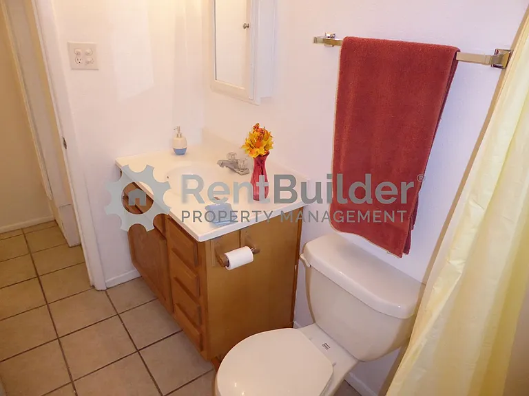 205 Vassar Dr SE — Photo 7