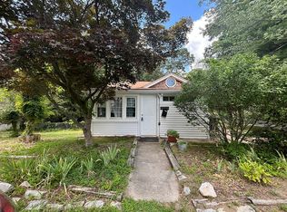 1500 Oak St, Pine Hill, NJ 08021