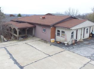 1519 Grape St, Hannibal, MO 63401