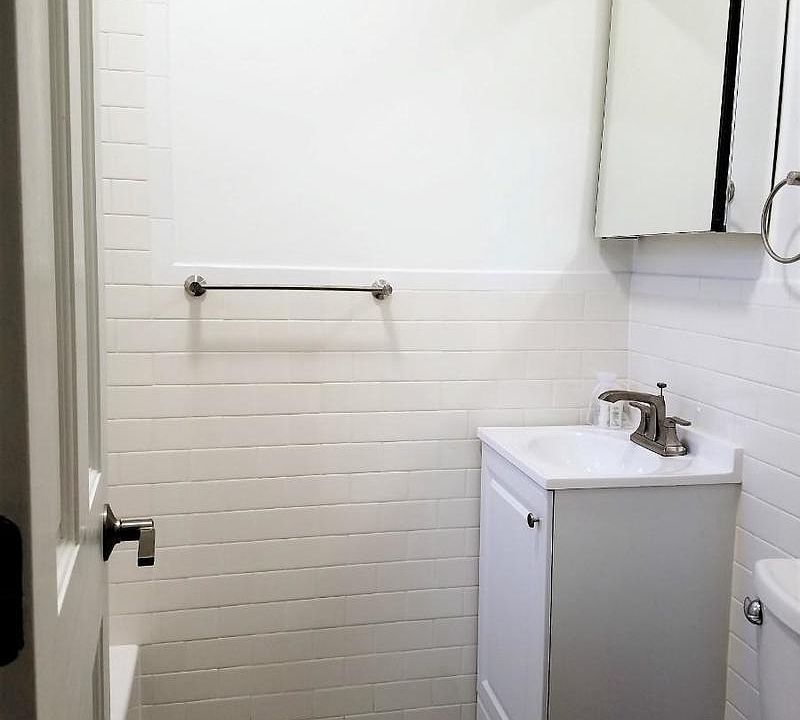 2nd image of 3505 94th St APT 4G