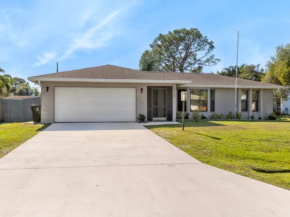 814 SE Starflower Avenue, Port St Lucie, FL 34983