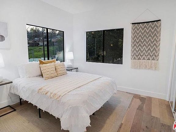 5th image of 821 N Avenue 50 #1/2