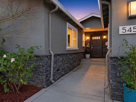 3rd image of 5451 Lauren Dr