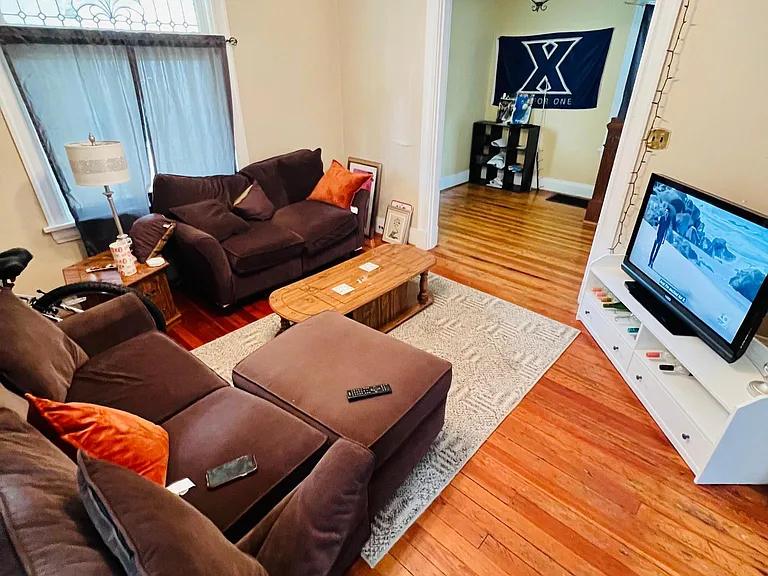 3828 Regent Ave — Photo 5