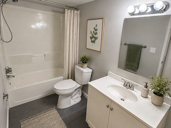5th image of 5680 Pardee Rd APT 5