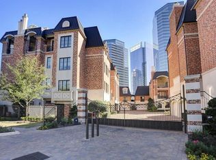 1242 Place Royale Way, Houston, TX 77056