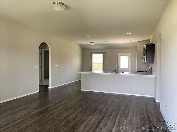 2nd image of 1517 S 30th Ct