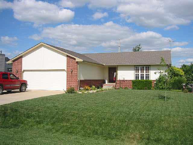 1st image of 718 Dublin Dr