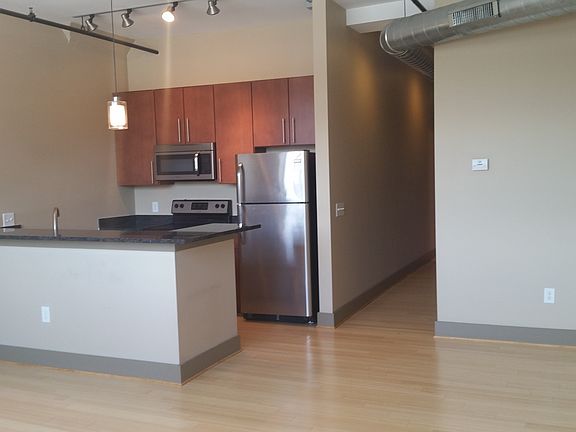 3rd image of 806 Wasena Ave SW APT 310
