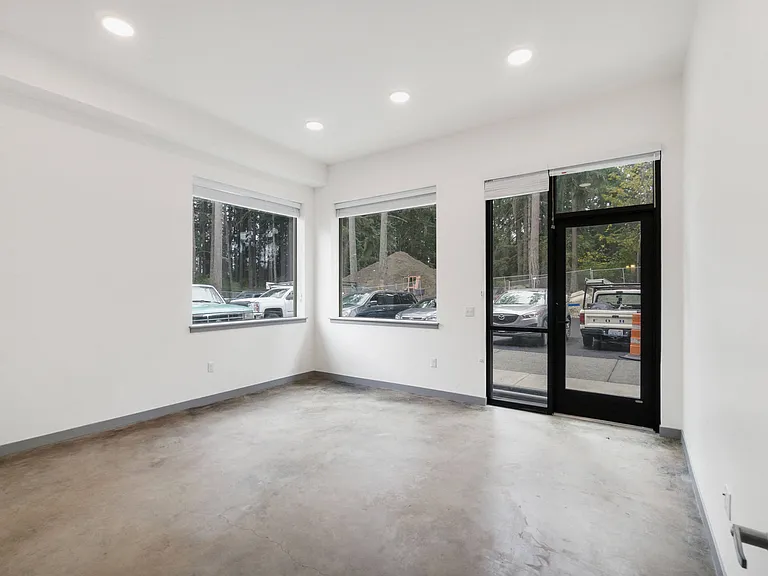 Serenity Apartments — Photo 124