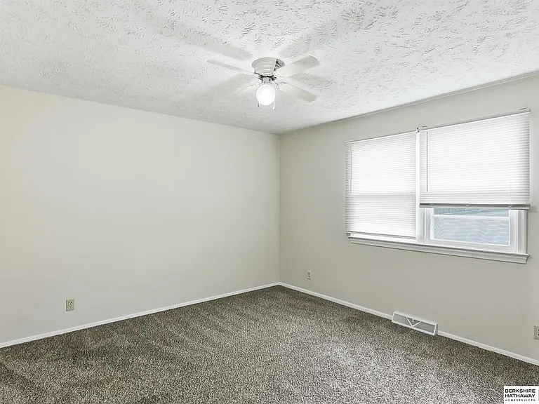10804 Borman Ave — Photo 11