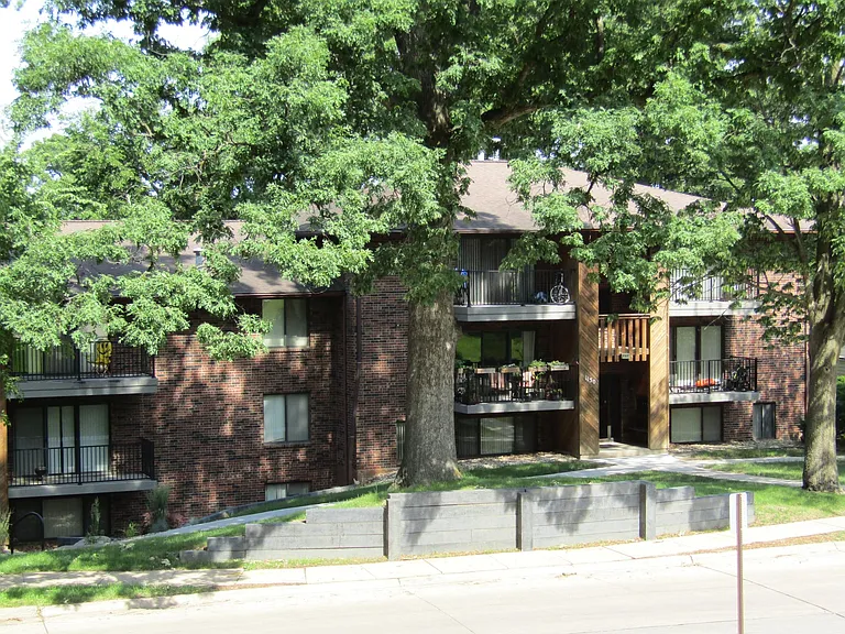 Forest Ridge Apartments — Photo 13