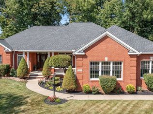 1069 Glendalough Dr, Grafton, OH 44044