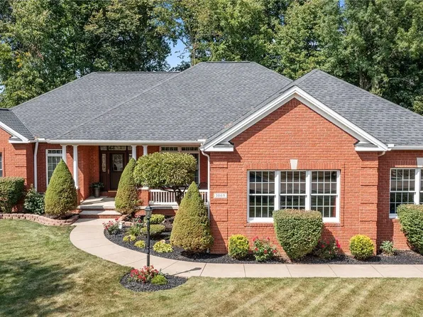 1069 Glendalough Dr, Grafton, OH 44044