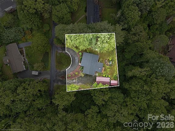 3rd image of 75 Crosswick Ln
