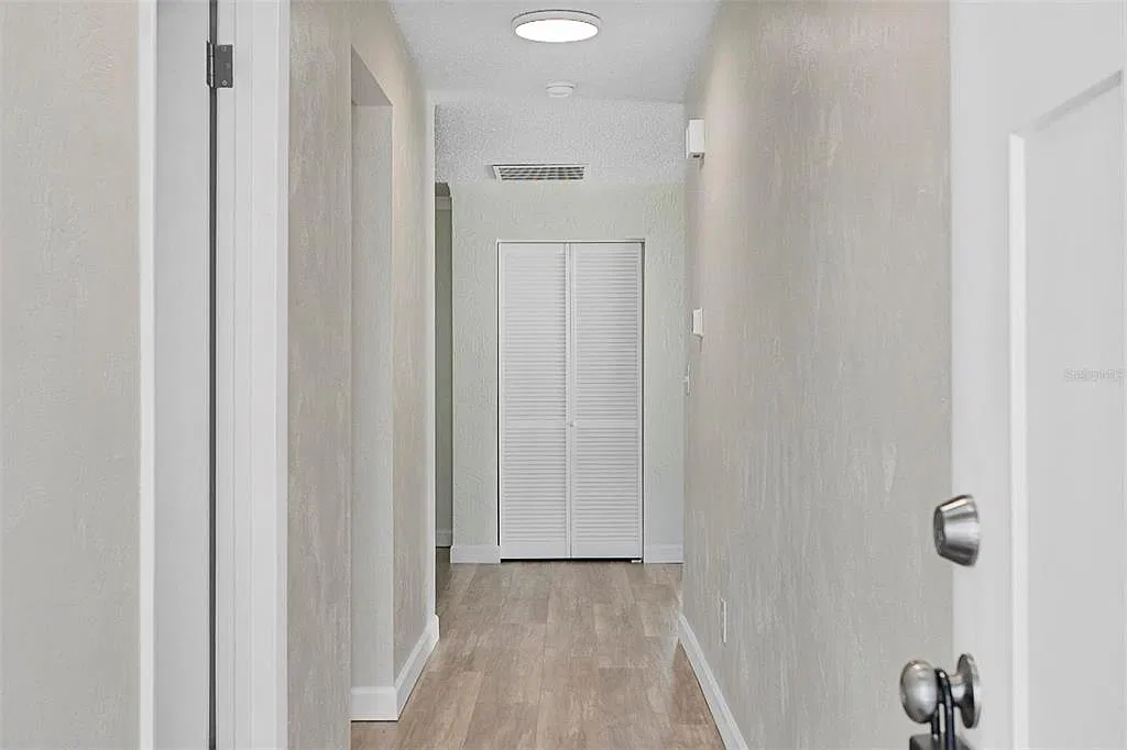 2 bed, 2.0 bath, 1650 sqft, $3,300 — Photo 4