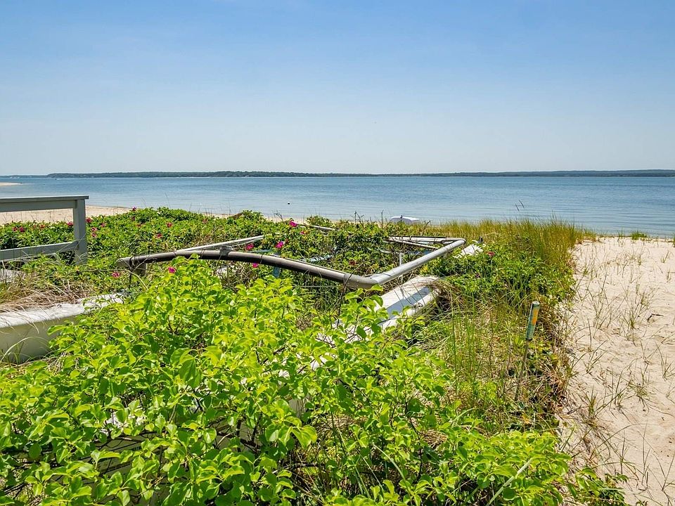 21 Scallop Lane, South Jamesport, NY 11970 Zillow