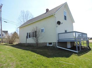 4251 Rr 105, Newport Center, VT 05857
