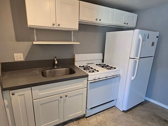 3rd image of 4669 1/2 35th St #0