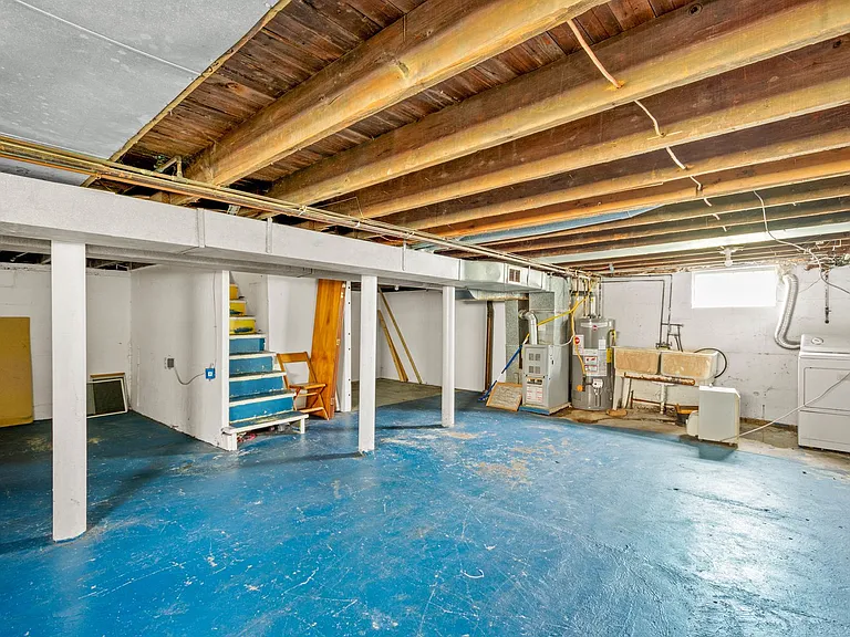 43 Lindsay Rd — Photo 16