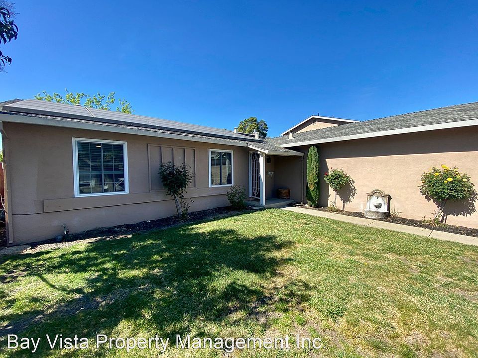 1st image of 2924 Carmona Way