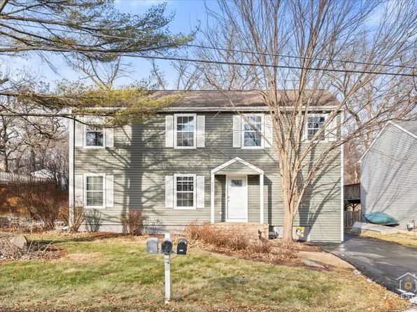 8020 Balsam Dr, Wonder Lake, IL 60097